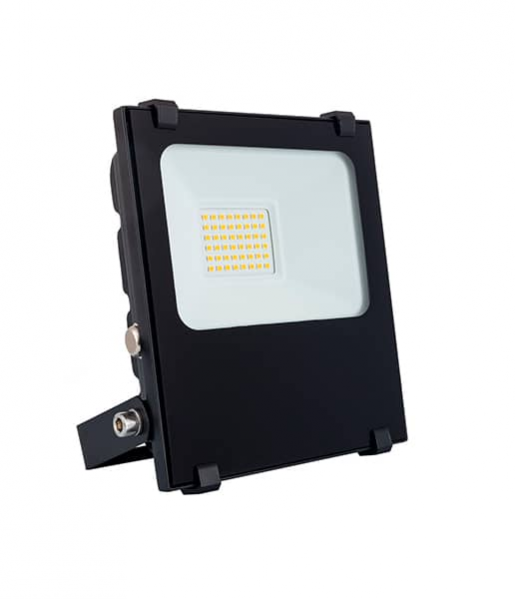 Foco proyector LED portátil con batería 20W • IluminaShop